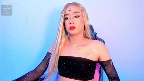 Snapshot of barbie_boy_ chatting on 10.30.25 I work from home this is my room 3 online show from 10.30.25