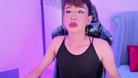          I work from home this is my room 3 online show from 04.12.26