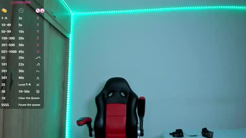 Nicolle  online show from 11.06.25