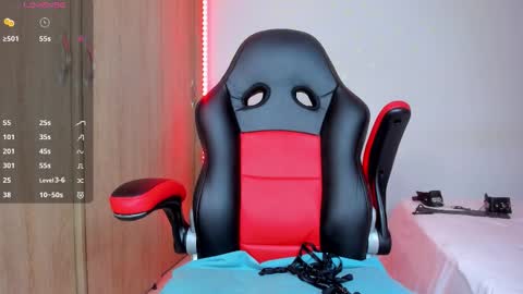 Nicolle  online show from 03.04.26