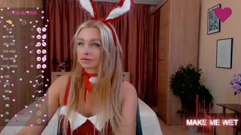 Snapshot of barbie_kiss1 chatting on 12.24.24 barbie online show from 12.24.24