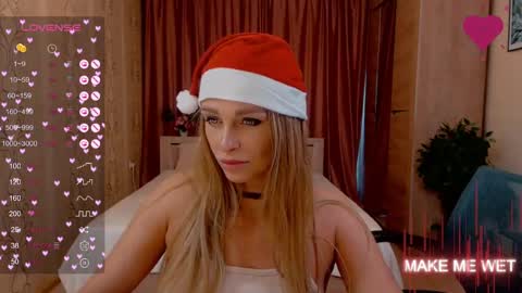 Snapshot of barbie_kiss1 chatting on 12.26.24 barbie online show from 12.26.24