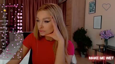 Snapshot of barbie_kiss1 chatting on 01.20.25 barbie online show from 01.20.25