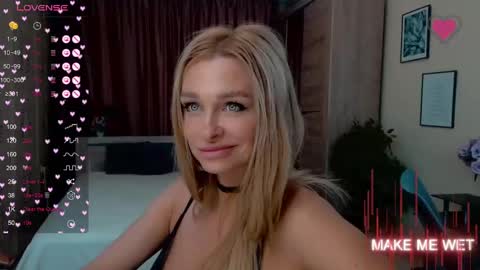 Snapshot of barbie_kiss1 chatting on 01.24.25 barbie online show from 01.24.25