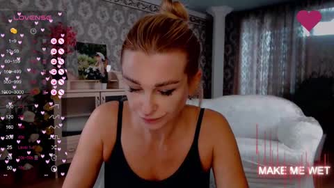 Snapshot of barbie_kiss1 chatting on 01.30.25 barbie online show from 01.30.25