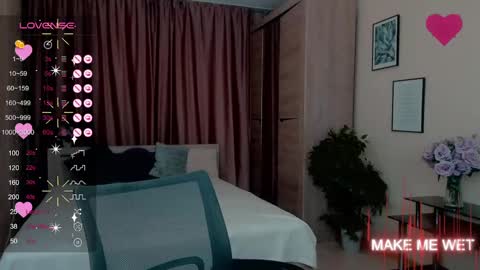 Snapshot of barbie_kiss1 chatting on 02.17.25 barbie online show from 02.17.25