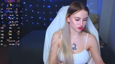 Snapshot of barbieee_doll chatting on 02.17.26 Eva online show from 02.17.26