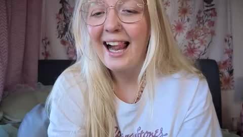 barbiegirl966 online show from 11.13.25