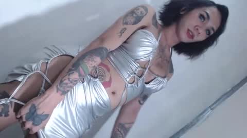 Snapshot of barbiemariefox chatting on 01.12.25 Barbie online show from 01.12.25