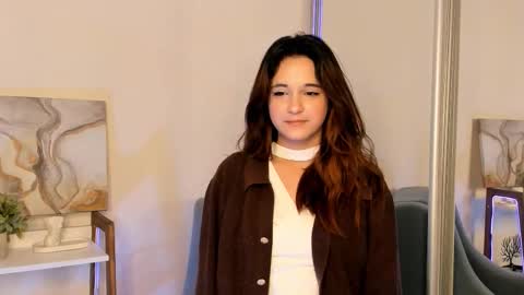 Snapshot of barbramcknight chatting on 02.26.26 Darby online show from 02.26.26