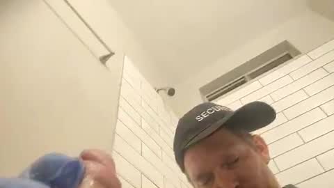 barniemay1 online show from 11.04.25