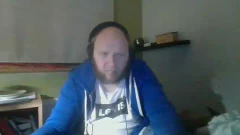 Snapshot of bart_poland chatting on 12.21.25 bart_poland online show from 12.21.25