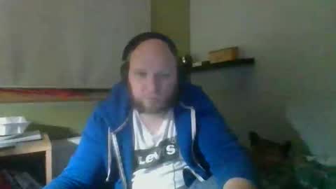 Snapshot of bart_poland chatting on 12.23.25 bart_poland online show from 12.23.25