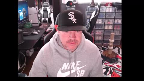 Snapshot of basketballjerseygang chatting on 11.23.25 Jordan online show from 11.23.25