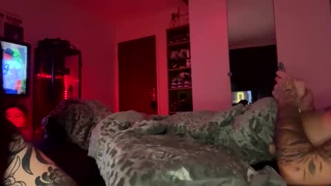 Snapshot of bastone66 chatting on 11.21.25 bastone66 online show from 11.21.25