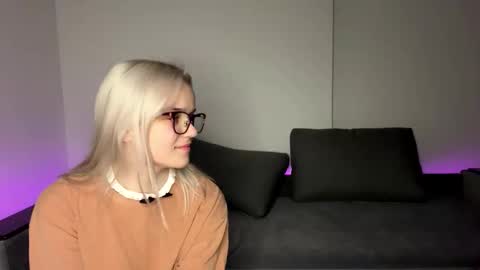 Snapshot of bawdycouple chatting on 11.05.25 Max and Bella online show from 11.05.25