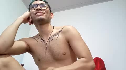 alex independent model   ig bbalexmoon online show from 12.20.24