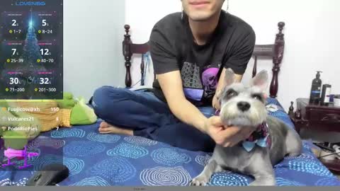 alex independent model   ig bbalexmoon online show from 12.22.24