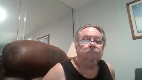 Single Grandpa in Florida. Love to C2C and have Fun Privately online show from 12.19.25