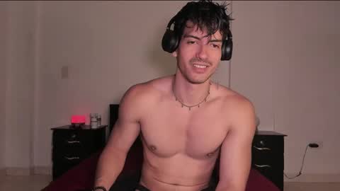 Valentino online show from 03.09.25