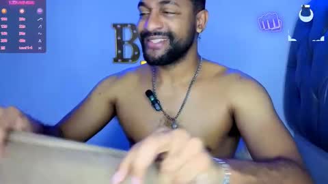 Snapshot of bbcblackhot33 chatting on 02.15.26 john online show from 02.15.26