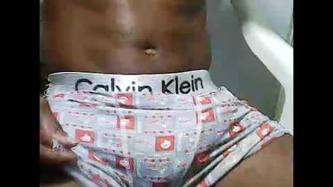 Snapshot of bbcbrazilianboy chatting on 10.01.25 bbcbrazilianboy online show from 10.01.25