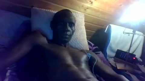 Snapshot of bbcmasterxl chatting on 09.10.25 bbcmasterxl online show from 09.10.25