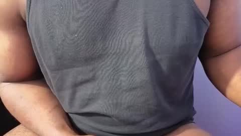 Snapshot of bbcthomas123112 chatting on 03.05.25 bbcthomas123112 online show from 03.05.25