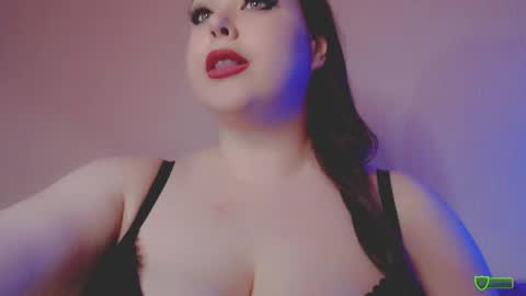 Snapshot of bbw_molly chatting on 02.07.25 Molly online show from 02.07.25