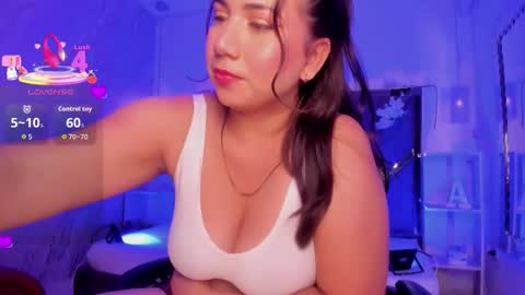 Cloe  online show from 11.27.25