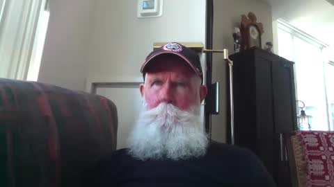 Snapshot of beardbushy chatting on 10.01.25 beardbushy online show from 10.01.25