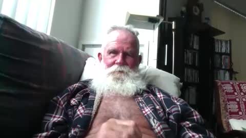 Snapshot of beardbushy chatting on 10.07.25 beardbushy online show from 10.07.25