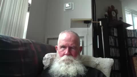 beardbushy online show from 12.20.25