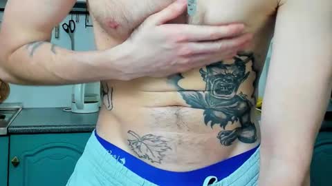 Snapshot of bearded_legend chatting on 11.22.25 Zeus online show from 11.22.25