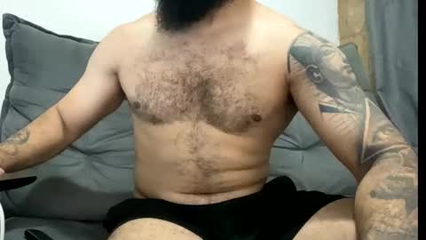 Snapshot of beardmax chatting on 02.13.26 Min online show from 02.13.26