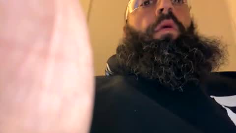 Snapshot of beardo1211 chatting on 01.23.25 beard online show from 01.23.25