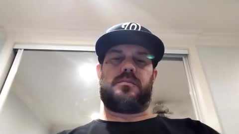 Snapshot of bearmeat209 chatting on 11.01.25 Bearmeat online show from 11.01.25