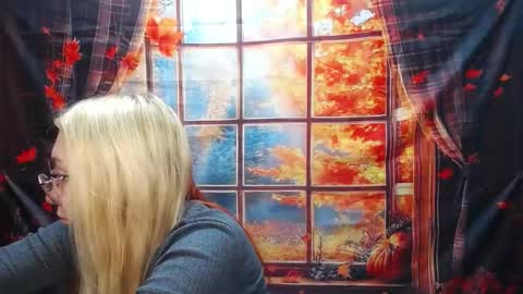 Snapshot of beatriceflyy chatting on 11.11.25 BeatriceFlyy online show from 11.11.25