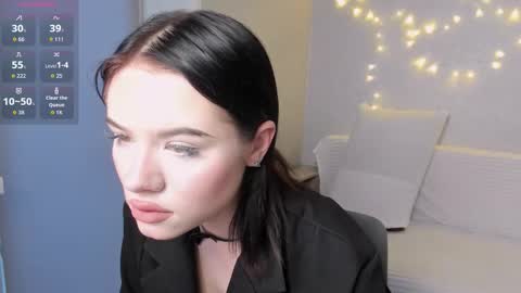 My name is Beatrice Like my broadcast pls 3 online show from 12.14.25