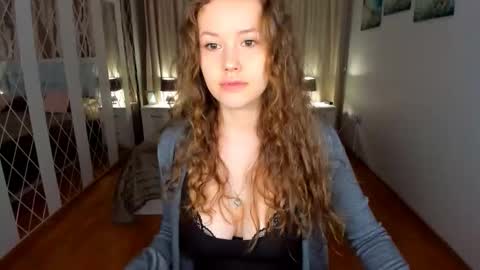 BeatriceWild online show from 04.07.26