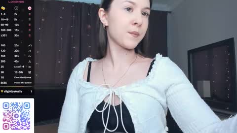 Beatrix or Triss3 online show from 09.25.25