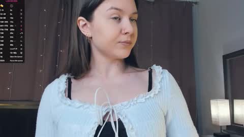 Beatrix or Triss3 online show from 10.02.25