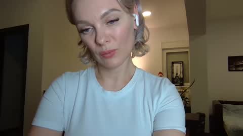 Beautifulkollette online show from 12.28.24