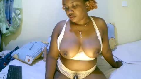 beautifulpeach2 online show from 02.25.25