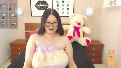 Snapshot of beautty_pink chatting on 02.24.25 beautty_pink online show from 02.24.25