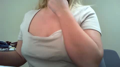 beauty_annyta online show from 03.19.26