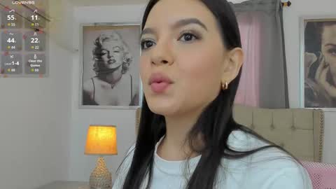 Ariana Reyes online show from 10.10.25