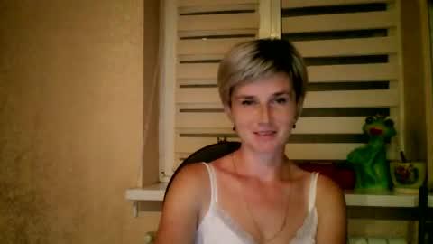 Snapshot of beautyksenia chatting on 09.08.25 BeautyKsenia online show from 09.08.25
