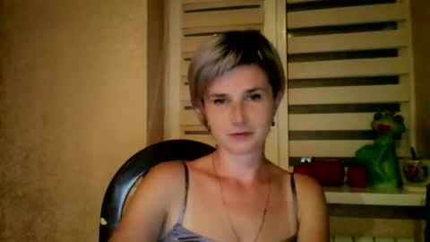 Snapshot of beautyksenia chatting on 09.10.25 BeautyKsenia online show from 09.10.25