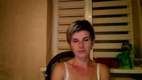 Snapshot of beautyksenia chatting on 09.22.25 BeautyKsenia online show from 09.22.25